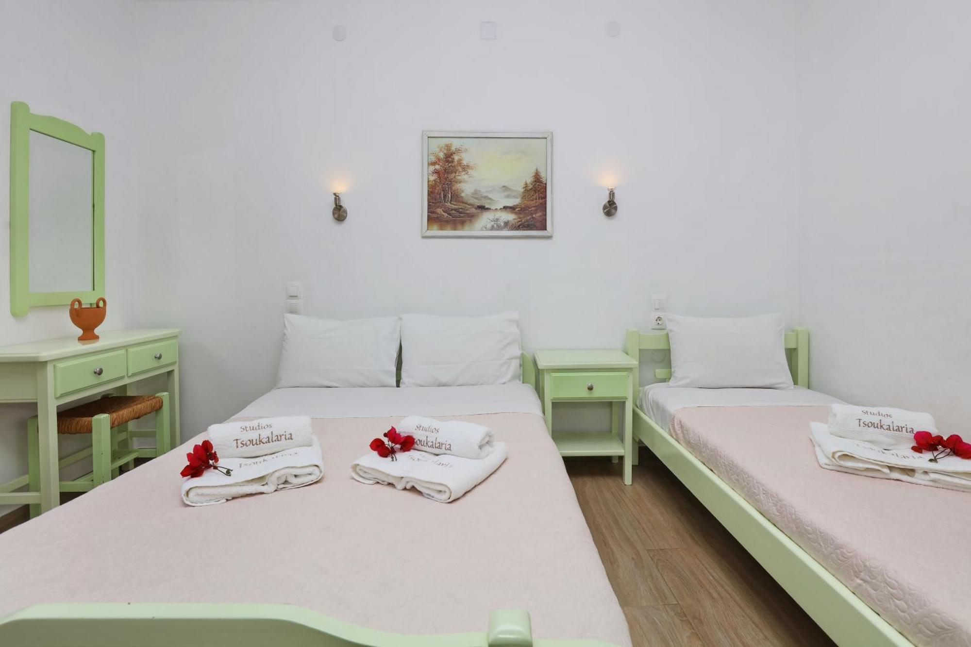 Tsoukalaria Studios Skopelos Town Exterior photo