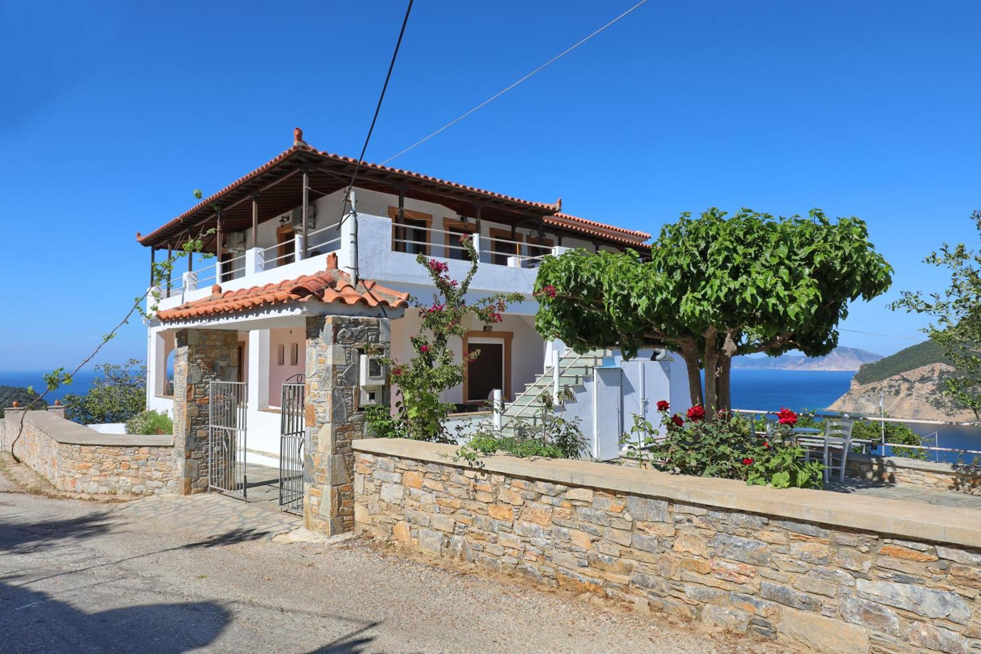 Tsoukalaria Studios Skopelos Town Exterior photo