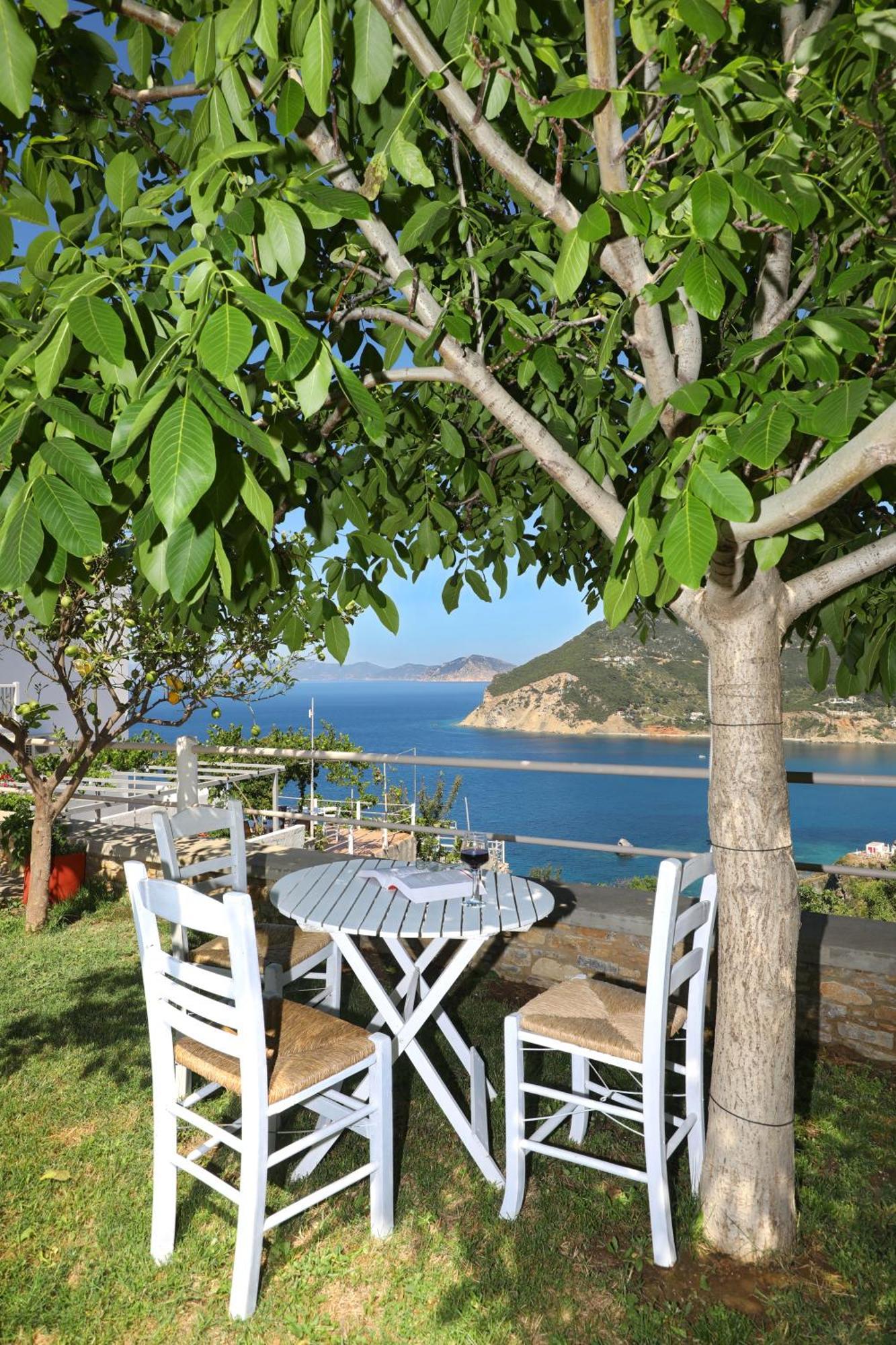 Tsoukalaria Studios Skopelos Town Exterior photo