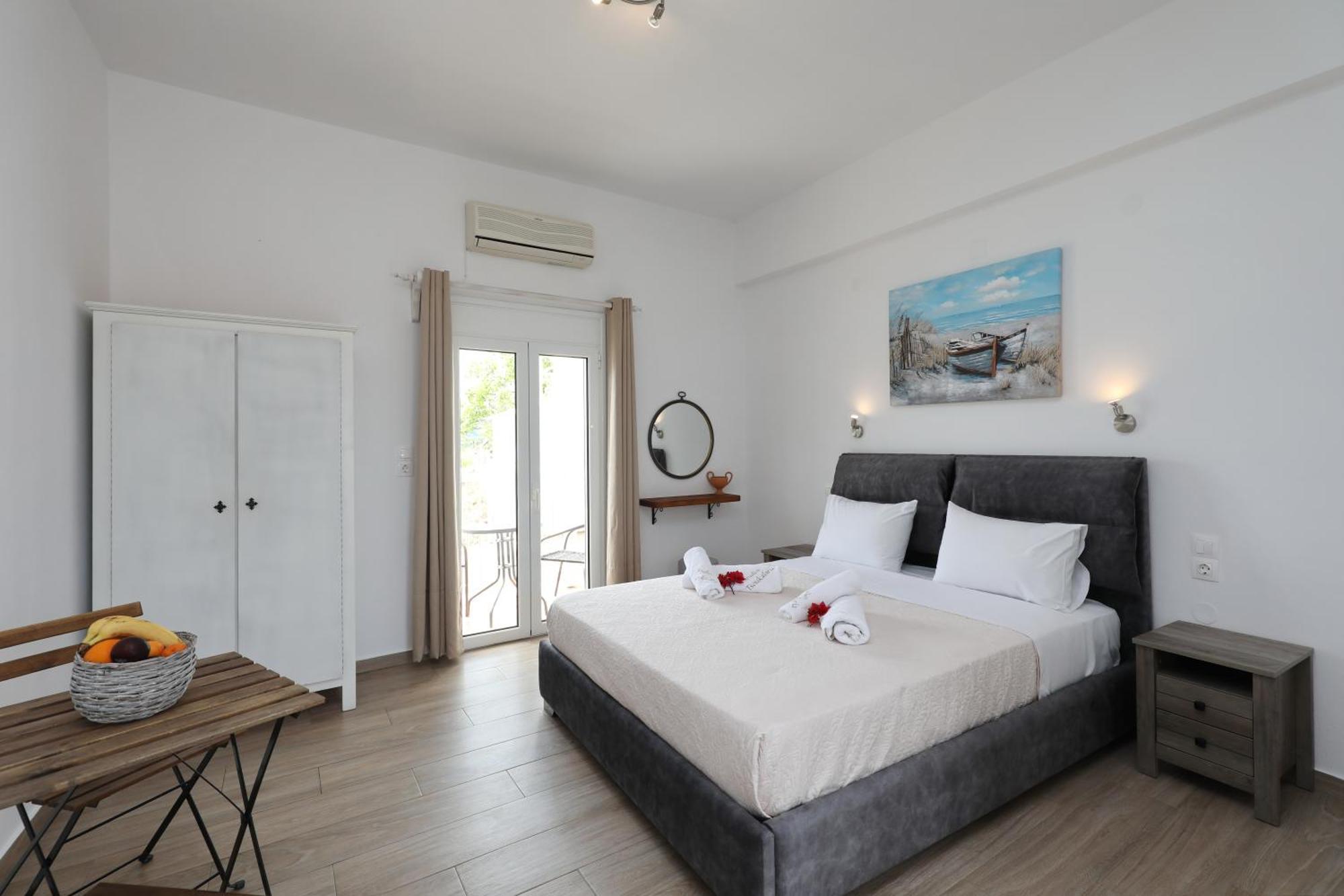 Tsoukalaria Studios Skopelos Town Exterior photo