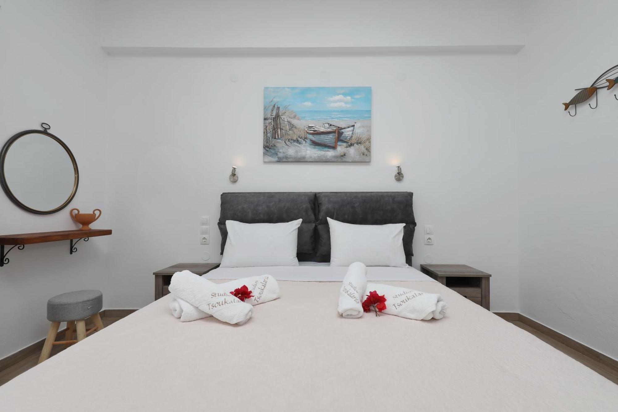 Tsoukalaria Studios Skopelos Town Exterior photo